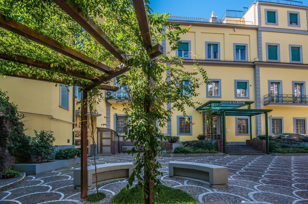 Hotel Albina *